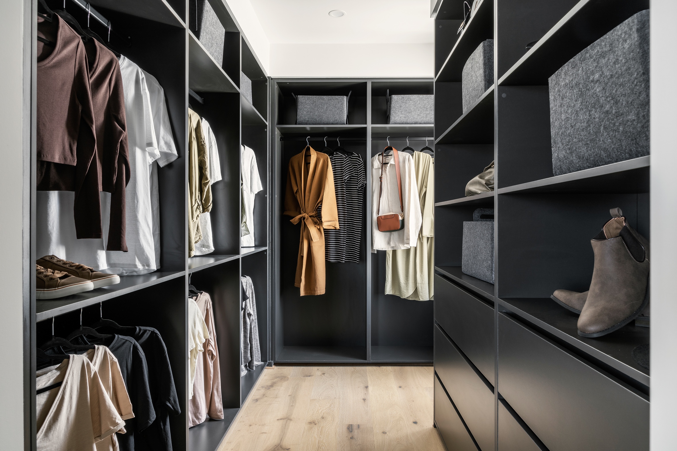 Bellaire 400 Walk in Robe