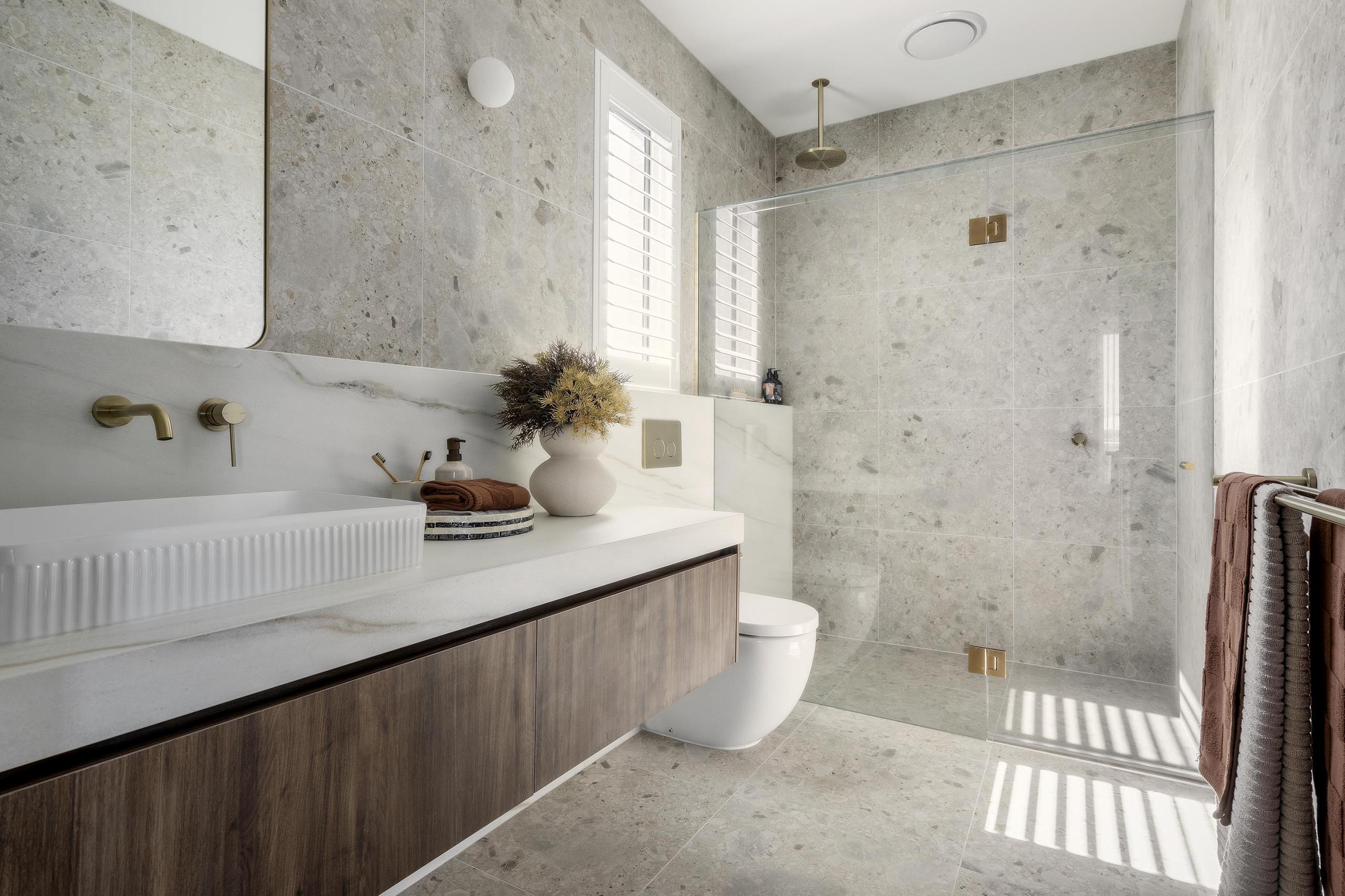 BELLAIRE 43 9018