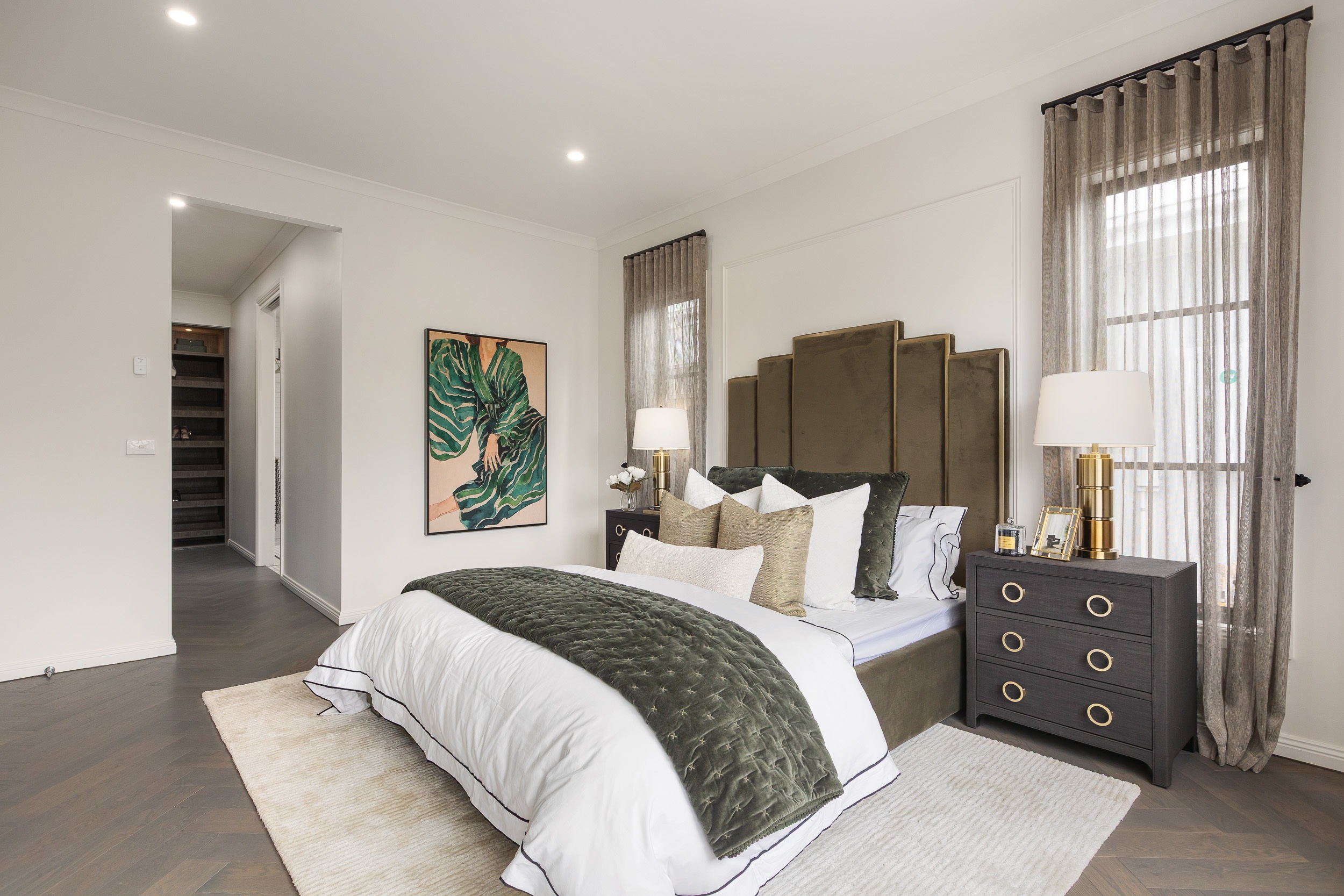 Lakeport 295 Bedroom