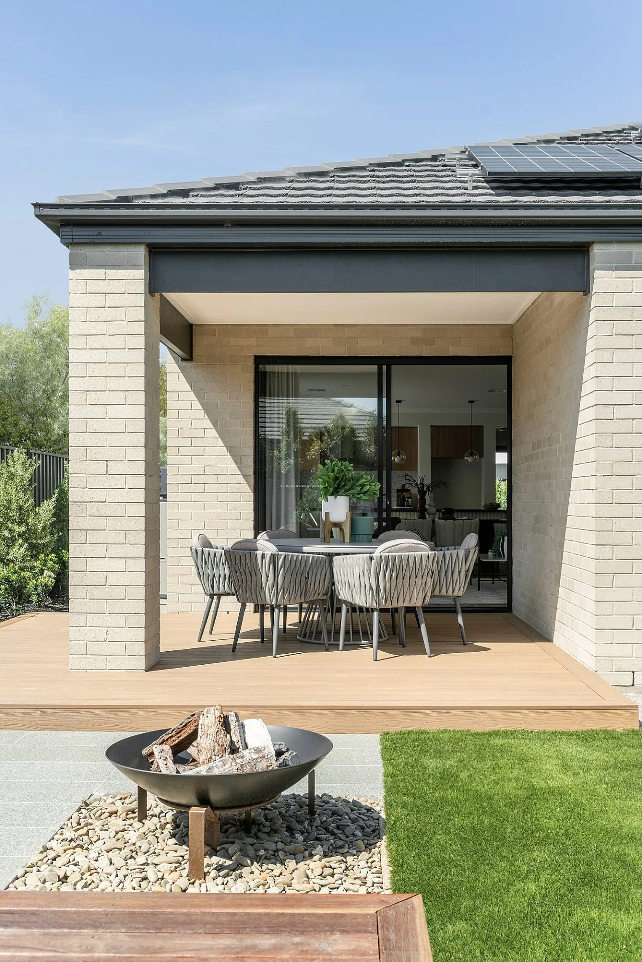 Fairfield 231 Alfresco
