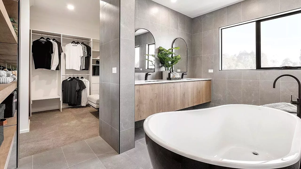 Monterey 38 Ensuite