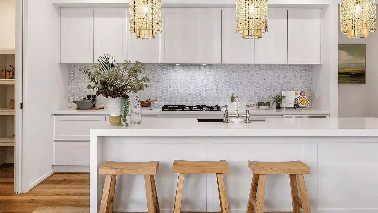 Lexington 27 Kitchen