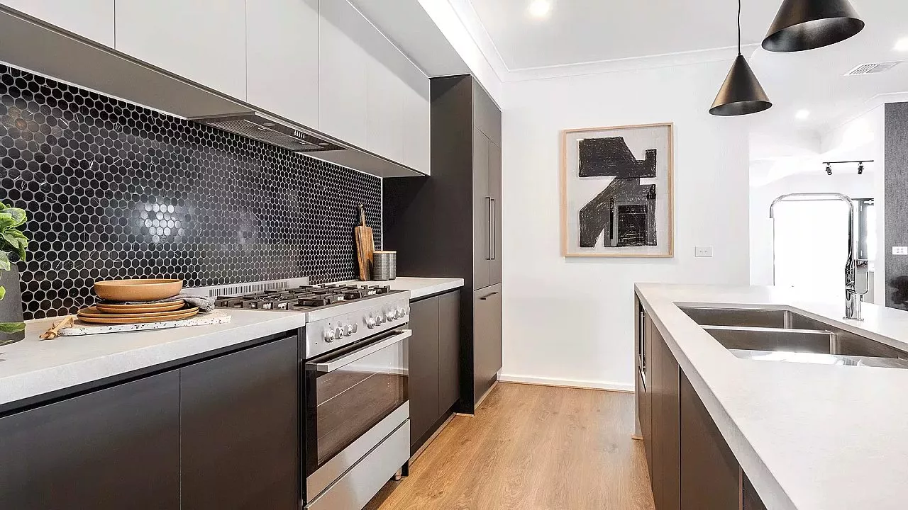 Merrick 24 Kitchen