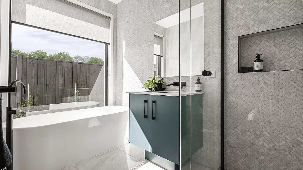 Newbury 28 Bathroom