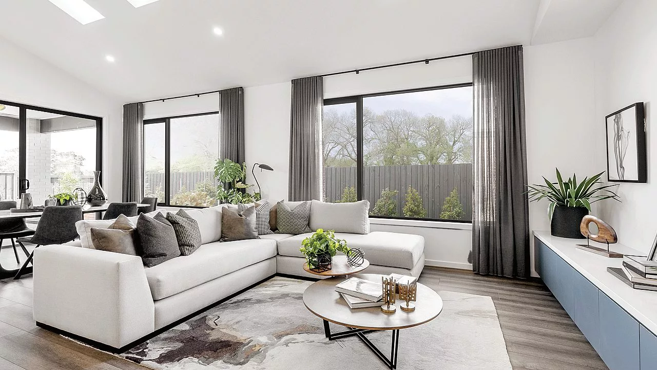 Newbury 28 Living4