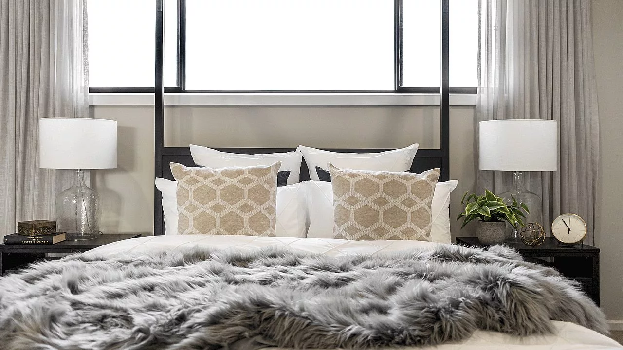 Brentwood 39 Bedroom