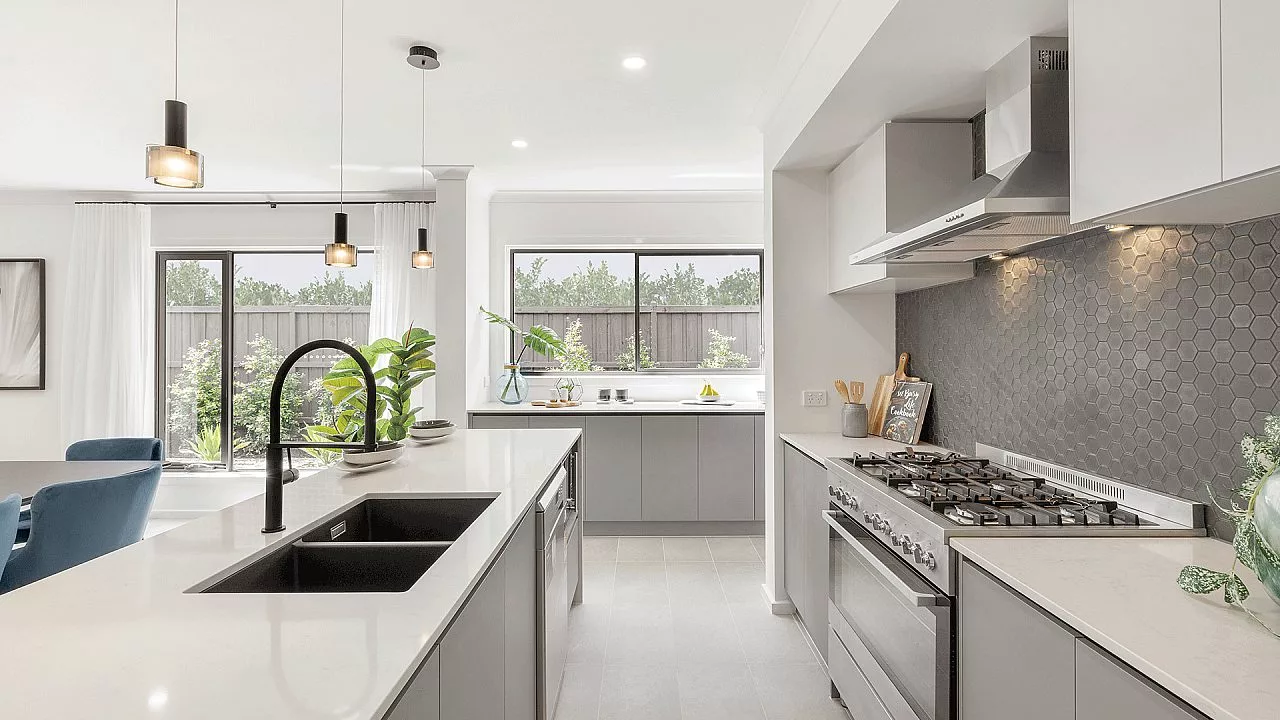 Bellevue 29 Kitchen and Butlers Pantry