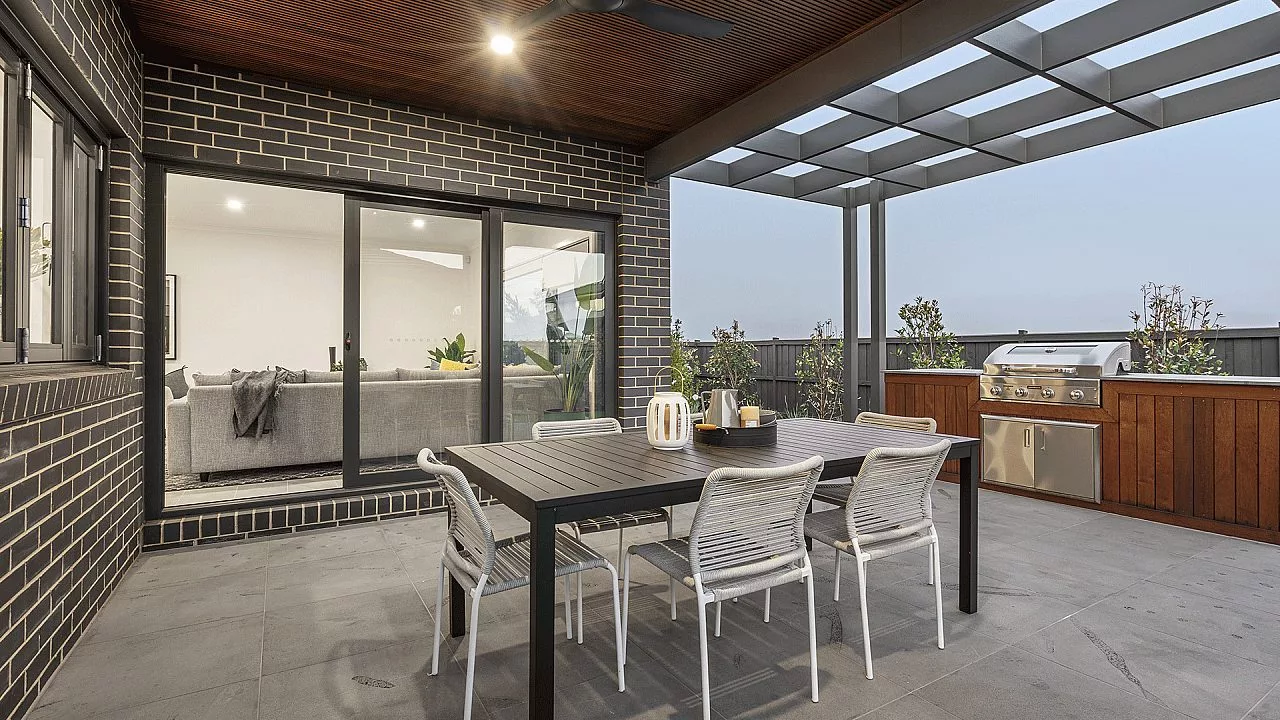 Brentwood 39 Alfresco