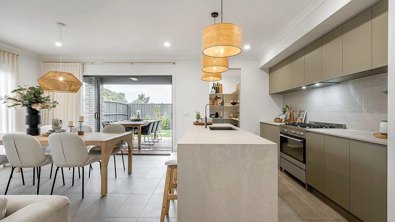 Somers 22 Kitchen and Dining