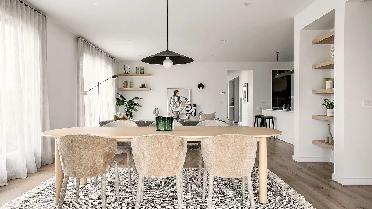 Elmont 32 Dining