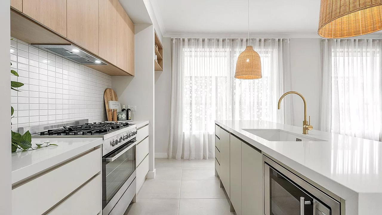Sansa 28 Kitchen