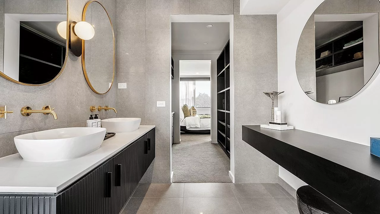 Huntington 45 Ensuite