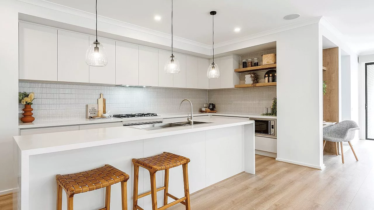 Elmont 32 Kitchen