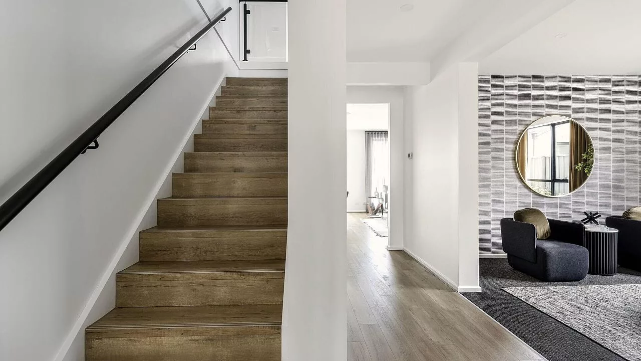 Blackwood 38 Stairway