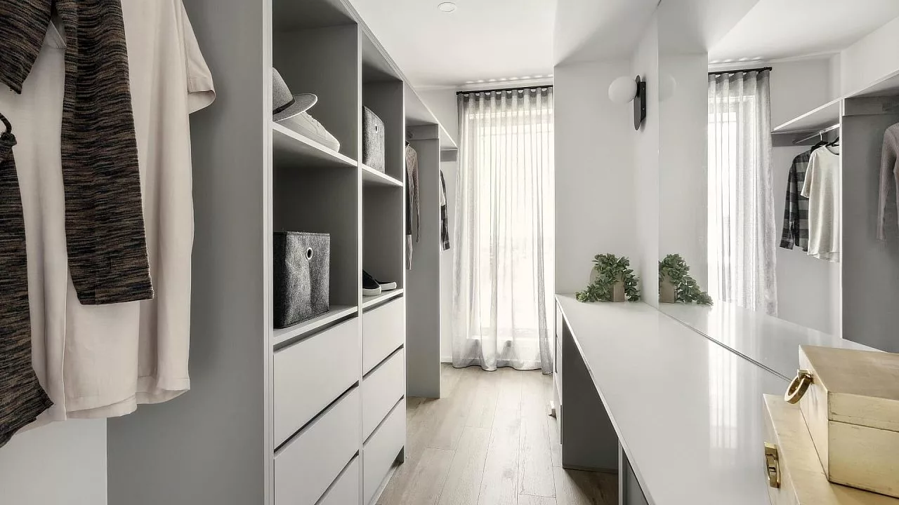 Blackwood 38 Walk in Robe