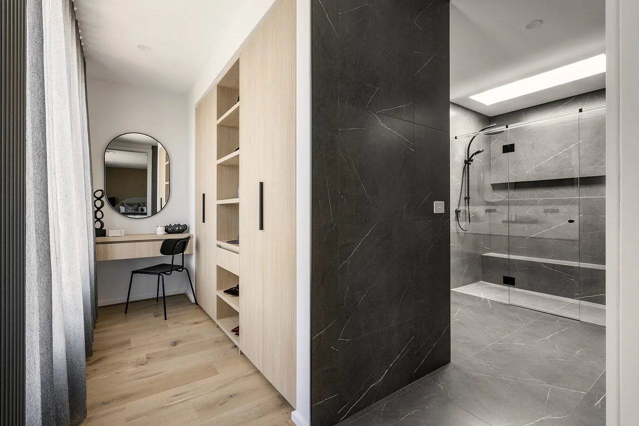 Bellaire 400 Dressing & Ensuite