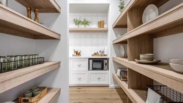 Woodside 3000 Pantry