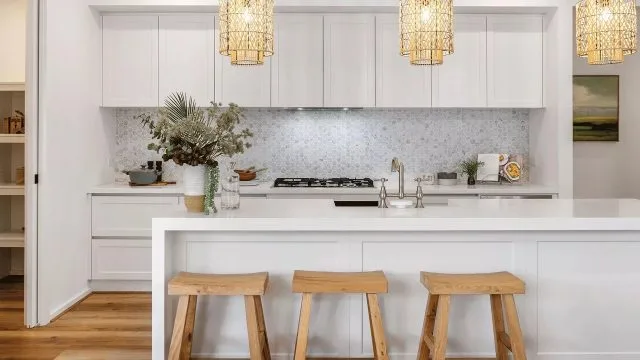 Lexington 27 Kitchen