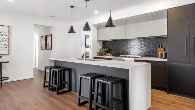 Merrick 24 Kitchen