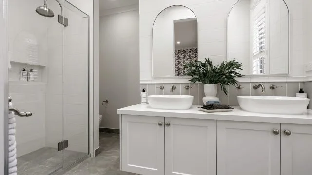 Clifton 27 Ensuite