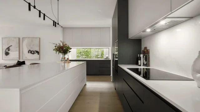 Montrose 43 Kitchen
