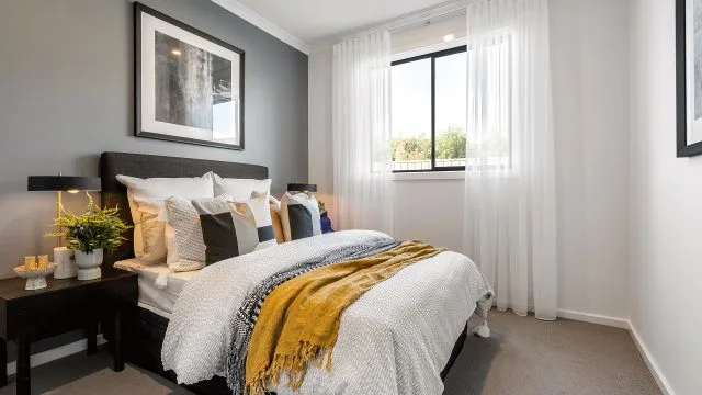 Elmont 32 Bedroom