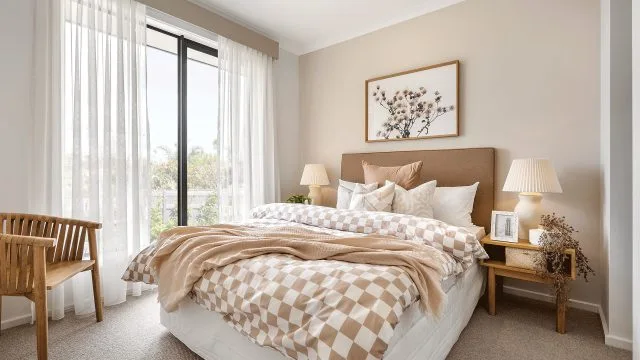Elmont 32 Bedroom