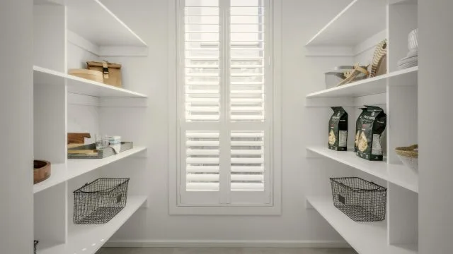 Clinton 28 Walk in Pantry