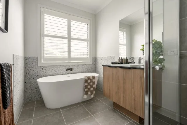 Fairfield 231 Bathroom