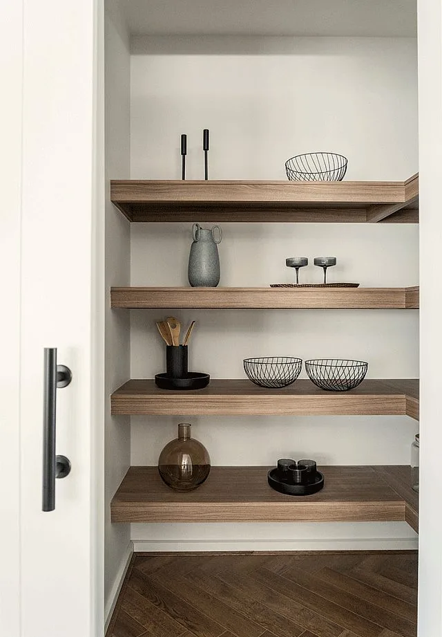 Bellvue 29 Butlers Pantry