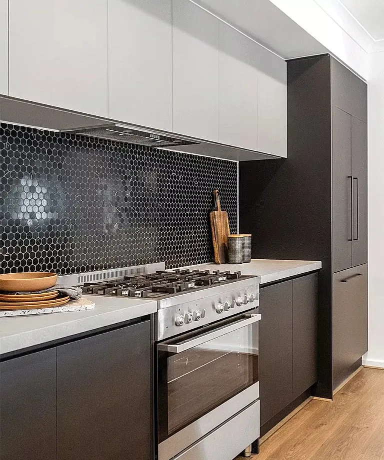 Merrick 24 Kitchen