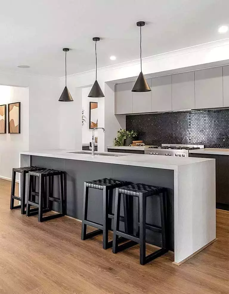 Merrick 24 Kitchen