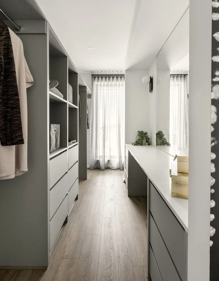 Blackwood 38 Walk in Robe
